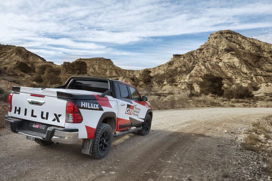  Toyota Hilux Gazoo Racing 2020 года  (фото 6 из 19)